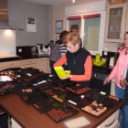 mise en boite des chocolats